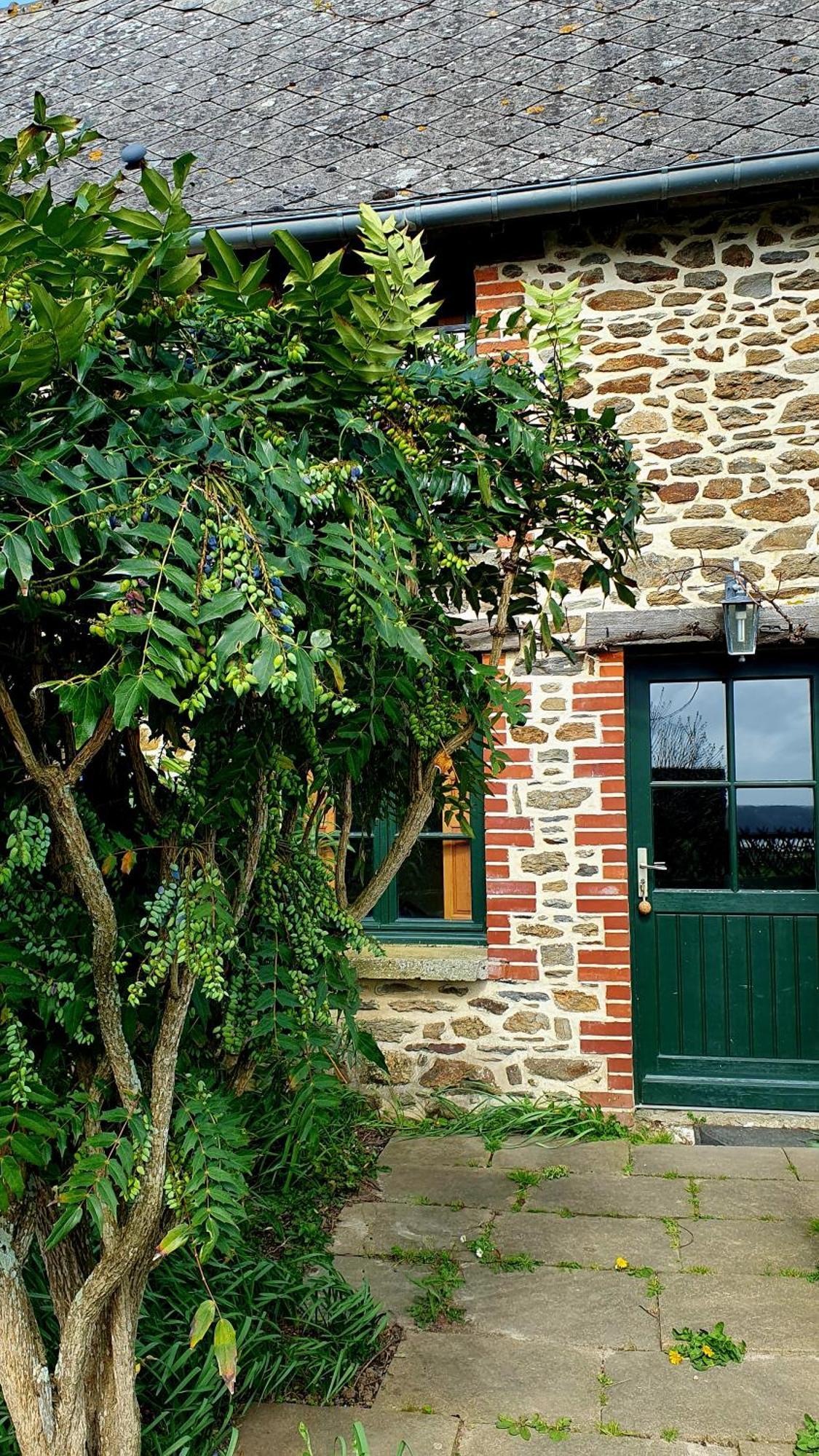 Saint-Jouan-des-Guérets L'Auberge De La Porte מראה חיצוני תמונה